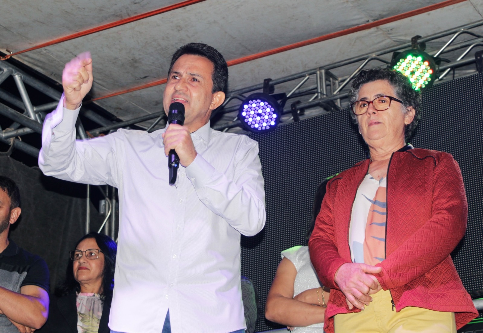 Pré-candidata apoiada pelo prefeito Cristiano Azevedo, a atual vice-prefeita Dona Iu lidera a corrida pela Prefeitura de Rio de Contas em 2024. (Foto: Ascom/PMRC)